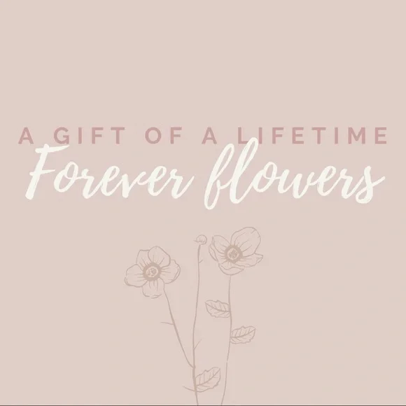 Bohemian Floral Family Engraved Pendant Necklace - Picture 15 of 16